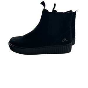 Religious Comfort Sleek Black Boots